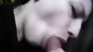 حركة إخضاع تتحول إلى لحس مهبل عنيف ونيك