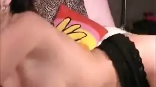 أثداء كبيرة ناعمة بحلمات وردية زاهية مراهقة ساخنة جاهزة للعمل