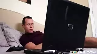 الليلة الأخيرة للعروس المثيرة: حرامي وجنس صريح