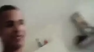 فعل مغربي خام: اختناق بالقضيب وأخذه بعمق