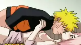 فتاة هنتاي صغيرة الحجم تأخذ قضيبًا كبيرًا في فمها
