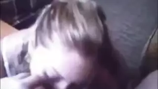 بنت تساعد ابوها لينيك صحيبتها