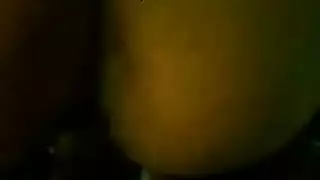 علاقة جنسية جماعية صعبة: عدة نساء يُغطىن بالسائل المنوي