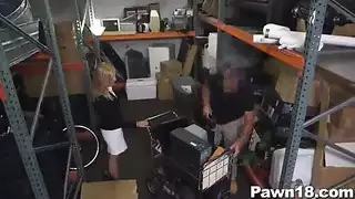 ملكات شرج سوداوات: رسوم متحركة إكس إكس إكس هاردكور