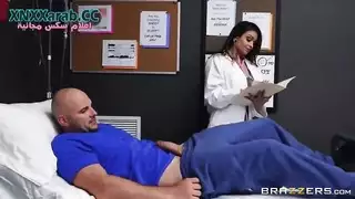 محارم طبيبات مترجم