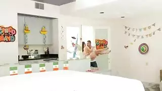 لانا رودس والاسود القاتل