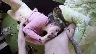 وجه الفتاة سمور بطن