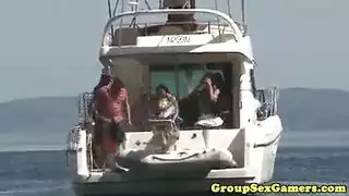 مجموعه على الشاطئ البحر