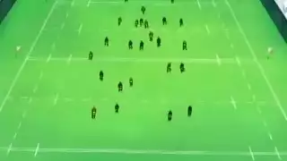 تمثيلية كارينا كابور: ممثلة مثيرة تطلب جماع جماعي