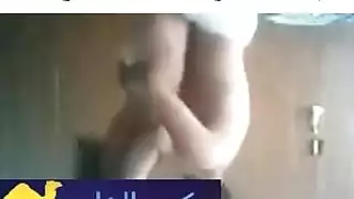 نيك بنت سمراء على الواقف