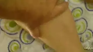 شقراء هاوية تأخذ قضيب في حلقها وضرب شرجي قاسي من رجلها