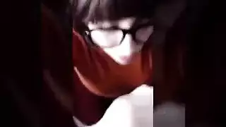 جلسة رضاعة الزب: عمل فم العاهرة في بورن قوي