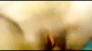 كلاسيكي مصري قاسي: فتاة محجبة تبلع السائل بعد جماع جماعي