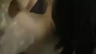 طفل ناءم تدخل امه تراى زب مناصب ترضع