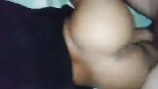 ولد يلحس طيز جارته المثيرة