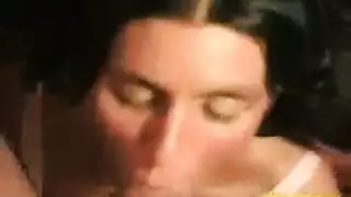 ناضجة ناضجة تذوق بوسها والحمار