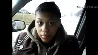 أشد الفتيات الهادئات إثارة تستمتع بتمدد شرجي عميق