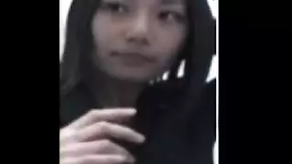 فتاة موشومة ساخنة تحول الرجل المفلس إلى مستمني