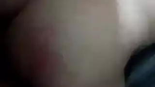 إيفا أمور وملاك ويكي في نفس الرجل، ولكن عندما يريد الرجل اللعنة المتشددين