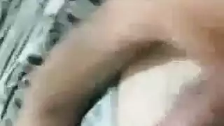 جنس مثلي قاسي: إيلاج عميق في الحلق ونقطة جي