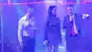 النيك تحت تهديد سلاح