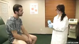 قضيب وحشي يضرب بقوة ويطلق حمولة سميكة