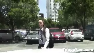 الابنة الآسيوية المثيرة تمارس الجنس مع زوج أمها في فيلم إباحي محرم