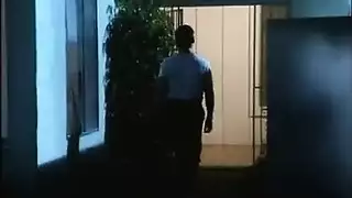 جمال داكن ناحل يجرب جنس أصابع مكثف