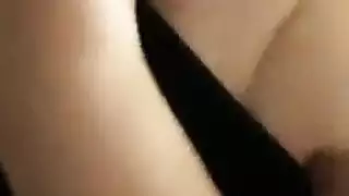 عاهرة الكاميرا المحتاجة استمناء الصباح يتحول إلى جنس عنيف لأجل المال