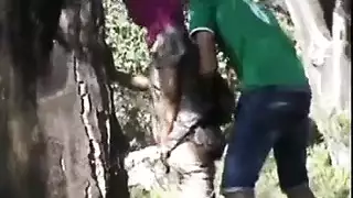 ١ حفلة جنس في الفناء الخلفي تم تصويرها بكاميرا خفية