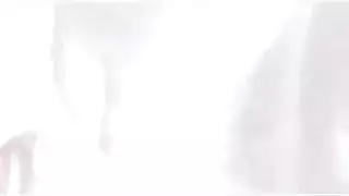 صديق يمارس الجنس مع هذه العاهرات وهن يعرضن ملابس داخلية إباحية