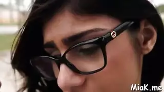 مايا خليفة عاهرة عربية تتناك من كل كسهاو فمها في فيلم سكس رهيب