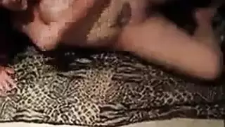 استسلام كامل للحاكم الأصلع في غرفة الملابس