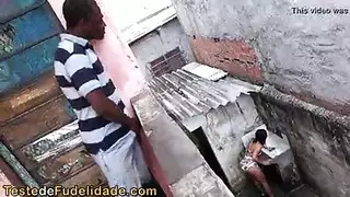 ربه منزل تتناك من مجموعه عصابه