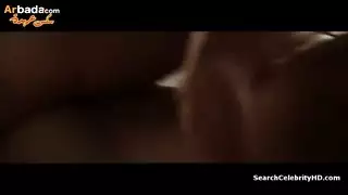 مص ولحس اقدام نساء