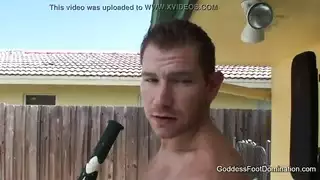 الخنزير القذر يحصل على عصا البلياردو بعمق ويضاجع كل عاهرة