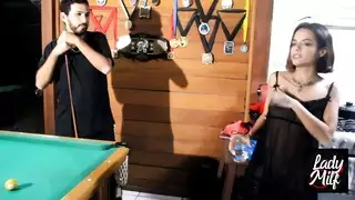 عقاب الأب الصارم يتحول إلى تدريب طاعة إباحي