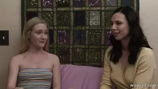 مشهد إباحي صريح: عمال النظافة يلقحون ذلك الفرج الرطب الفوار