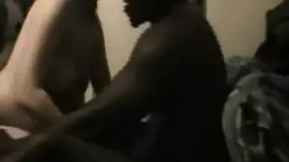 لبنانية عاهرة تُنكح بقوة بلحم أسود كبير