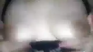 زوجة خائنة تتعرض للضرب بقضيب من حبيبها القديم القذر