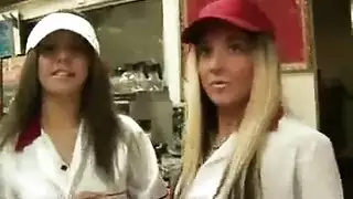 فتحة مشعرة تُملأ في قصة بورنو صريح