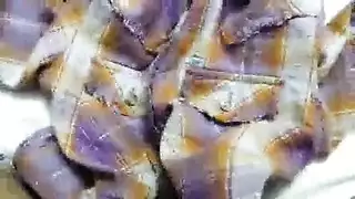 شقراء تجميع الوجه