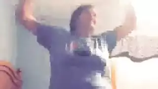 مراهقة انتهازية تحب الجنس الشرجي الصريح