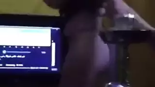 مص ولحس وهزات جماع صارخة