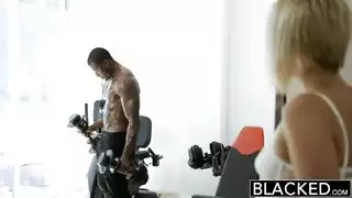 فضحت دنيا المصري مع زوجها ابو حسام