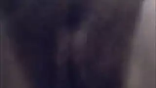 النصف العربي الجنس اللطيف الذي يعود إلى نادي x ، الذي يعود إليه