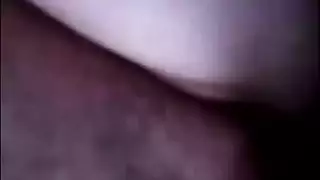 فرج الحبيبة العربية المبلول يمتلئ بالسائل المنوي في مشهد صريح