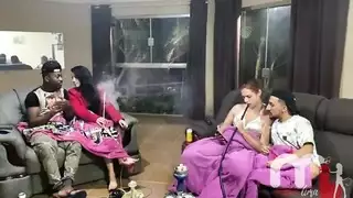 من النوم العميق إلى الشرج العميق: إصدار القضيب الأسود العملاق