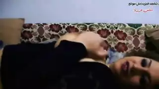 بنت هايجة تفرك في ك سها