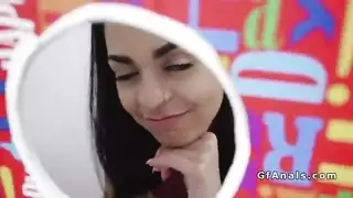 غرفة النيك عبر الحائط
